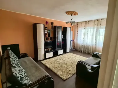 living cu canapea inchiriere apartament Sector 1 București